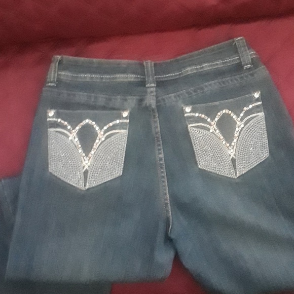 Jean - Picture 2 of 5